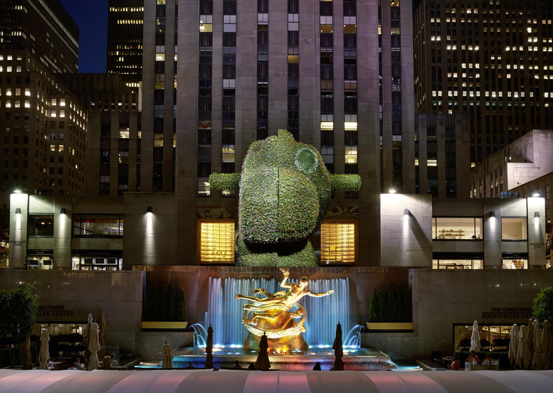 Jeff Koons Split-Rocker at Rockefeller Center